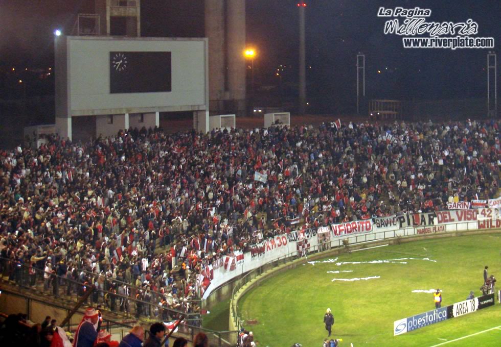 River Plate vs San Lorenzo (Invierno 08) 6